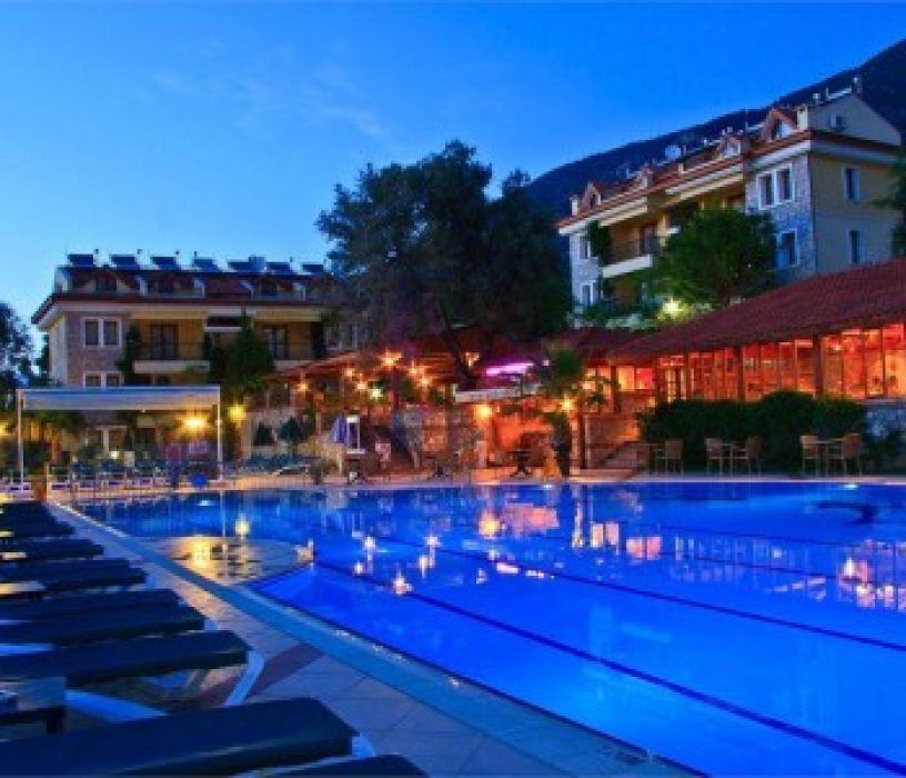 PERDIKIA HILL FAMILY RESORT